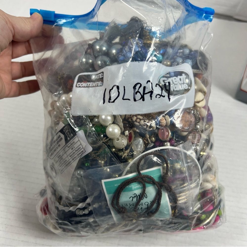 5 pound Crafters jewelry bundle vintage to current for repurpose 10LBA24